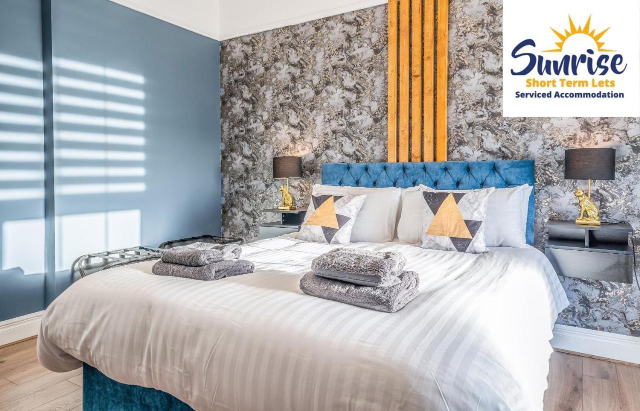 דאנדי Presidential Apartment, Family Home, Luxury Bedrooms, 2 Rooms, 1 King Bed, 2 Single Beds, Free Wifi, Free Parking, Tourists, Business Travelers, Relocation, Beautiful River Views, - Long Stays, Invoice And Reduced Price Are Only Via Sunrise Short Let מראה חיצוני תמונה