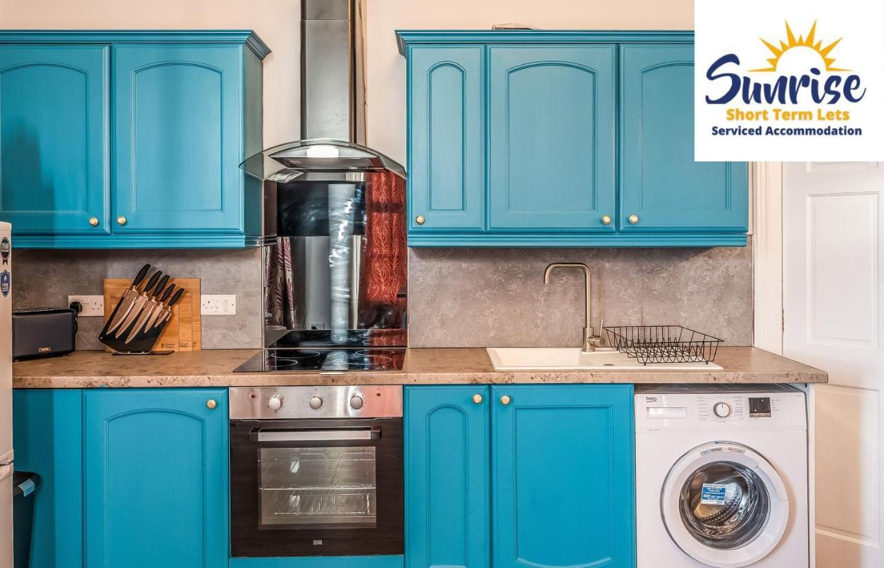 דאנדי Presidential Apartment, Family Home, Luxury Bedrooms, 2 Rooms, 1 King Bed, 2 Single Beds, Free Wifi, Free Parking, Tourists, Business Travelers, Relocation, Beautiful River Views, - Long Stays, Invoice And Reduced Price Are Only Via Sunrise Short Let מראה חיצוני תמונה