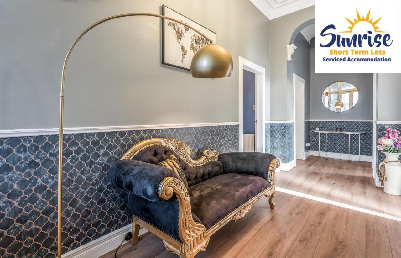 דאנדי Presidential Apartment, Family Home, Luxury Bedrooms, 2 Rooms, 1 King Bed, 2 Single Beds, Free Wifi, Free Parking, Tourists, Business Travelers, Relocation, Beautiful River Views, - Long Stays, Invoice And Reduced Price Are Only Via Sunrise Short Let מראה חיצוני תמונה