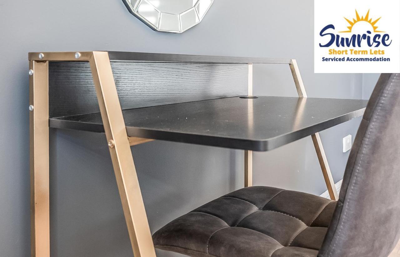 דאנדי Presidential Apartment, Family Home, Luxury Bedrooms, 2 Rooms, 1 King Bed, 2 Single Beds, Free Wifi, Free Parking, Tourists, Business Travelers, Relocation, Beautiful River Views, - Long Stays, Invoice And Reduced Price Are Only Via Sunrise Short Let מראה חיצוני תמונה
