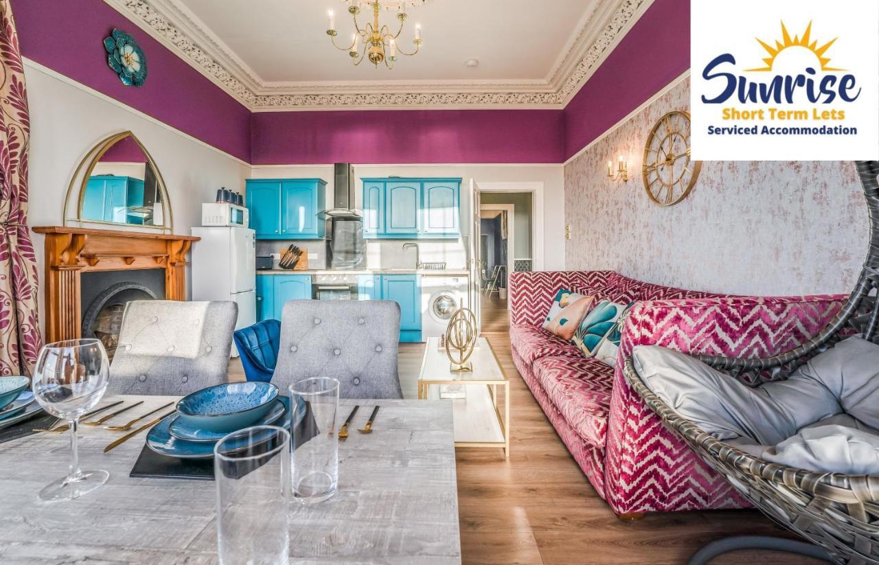 דאנדי Presidential Apartment, Family Home, Luxury Bedrooms, 2 Rooms, 1 King Bed, 2 Single Beds, Free Wifi, Free Parking, Tourists, Business Travelers, Relocation, Beautiful River Views, - Long Stays, Invoice And Reduced Price Are Only Via Sunrise Short Let מראה חיצוני תמונה