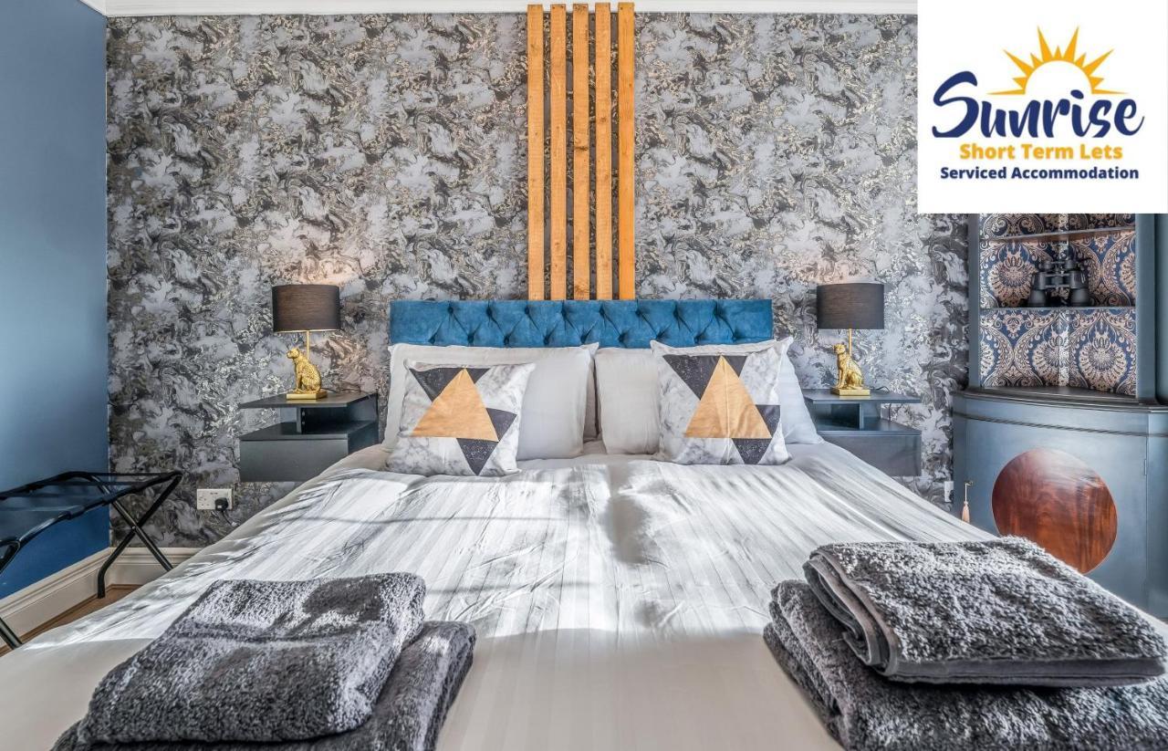 דאנדי Presidential Apartment, Family Home, Luxury Bedrooms, 2 Rooms, 1 King Bed, 2 Single Beds, Free Wifi, Free Parking, Tourists, Business Travelers, Relocation, Beautiful River Views, - Long Stays, Invoice And Reduced Price Are Only Via Sunrise Short Let מראה חיצוני תמונה