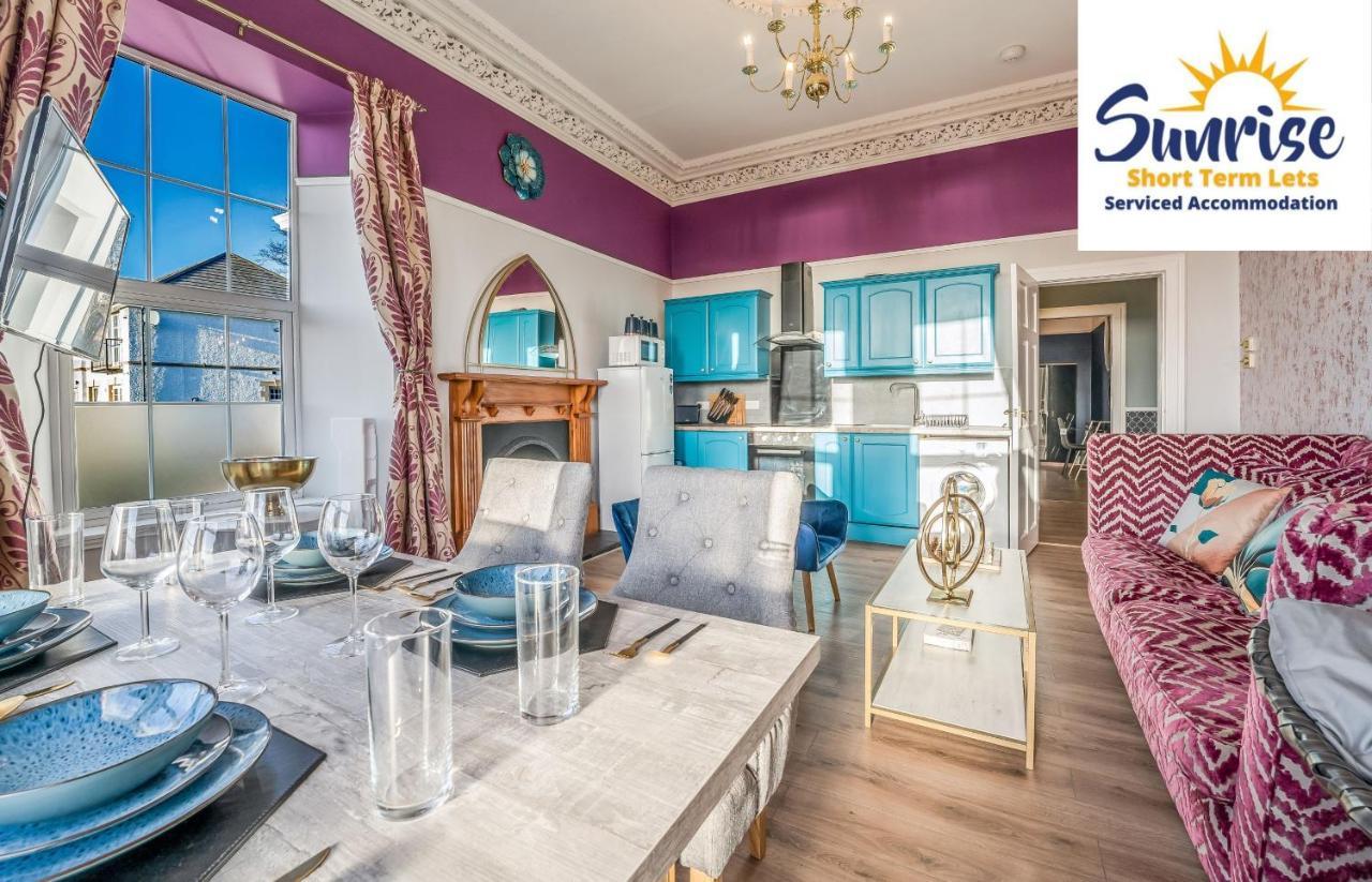 דאנדי Presidential Apartment, Family Home, Luxury Bedrooms, 2 Rooms, 1 King Bed, 2 Single Beds, Free Wifi, Free Parking, Tourists, Business Travelers, Relocation, Beautiful River Views, - Long Stays, Invoice And Reduced Price Are Only Via Sunrise Short Let מראה חיצוני תמונה