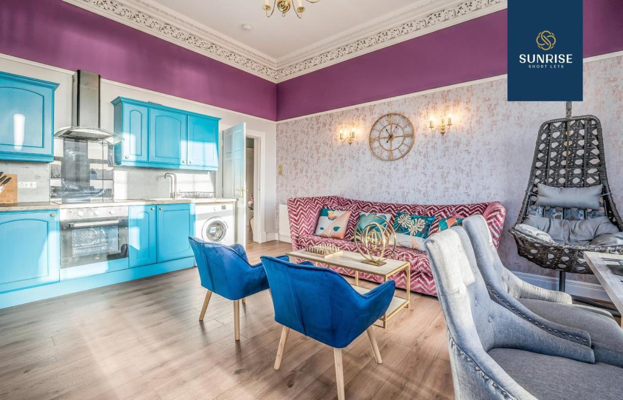 דאנדי Presidential Apartment, Family Home, Luxury Bedrooms, 2 Rooms, 1 King Bed, 2 Single Beds, Free Wifi, Free Parking, Tourists, Business Travelers, Relocation, Beautiful River Views, - Long Stays, Invoice And Reduced Price Are Only Via Sunrise Short Let מראה חיצוני תמונה