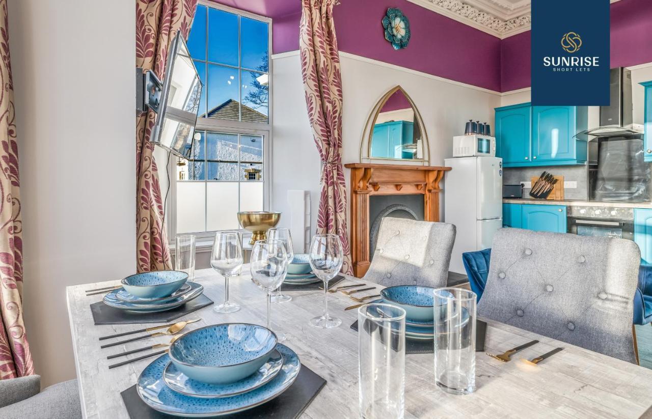 דאנדי Presidential Apartment, Family Home, Luxury Bedrooms, 2 Rooms, 1 King Bed, 2 Single Beds, Free Wifi, Free Parking, Tourists, Business Travelers, Relocation, Beautiful River Views, - Long Stays, Invoice And Reduced Price Are Only Via Sunrise Short Let מראה חיצוני תמונה