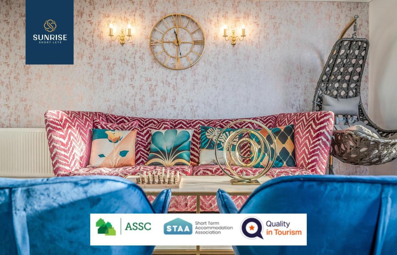 דאנדי Presidential Apartment, Family Home, Luxury Bedrooms, 2 Rooms, 1 King Bed, 2 Single Beds, Free Wifi, Free Parking, Tourists, Business Travelers, Relocation, Beautiful River Views, - Long Stays, Invoice And Reduced Price Are Only Via Sunrise Short Let מראה חיצוני תמונה